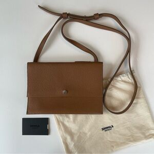 NWT Shinola Brown Pebbled Leather Accordion Crossbody Bag with Dust Bag 9” x 6”